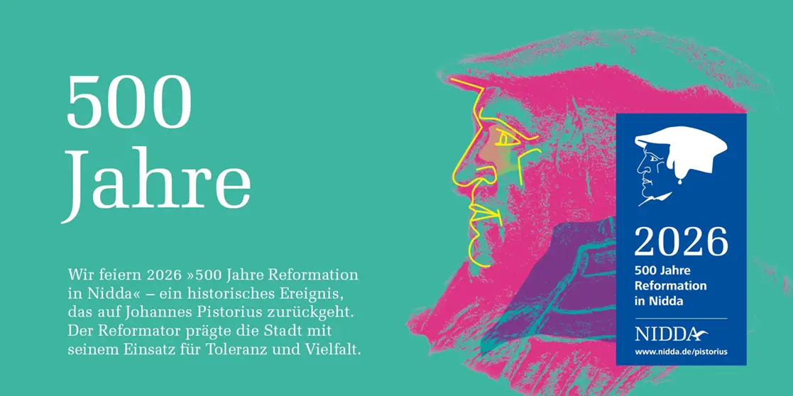 Grafik zum Jubiläum „500 Jahre Reformation in Nidda“ mit stilisiertem Porträt von Johannes Pistorius.